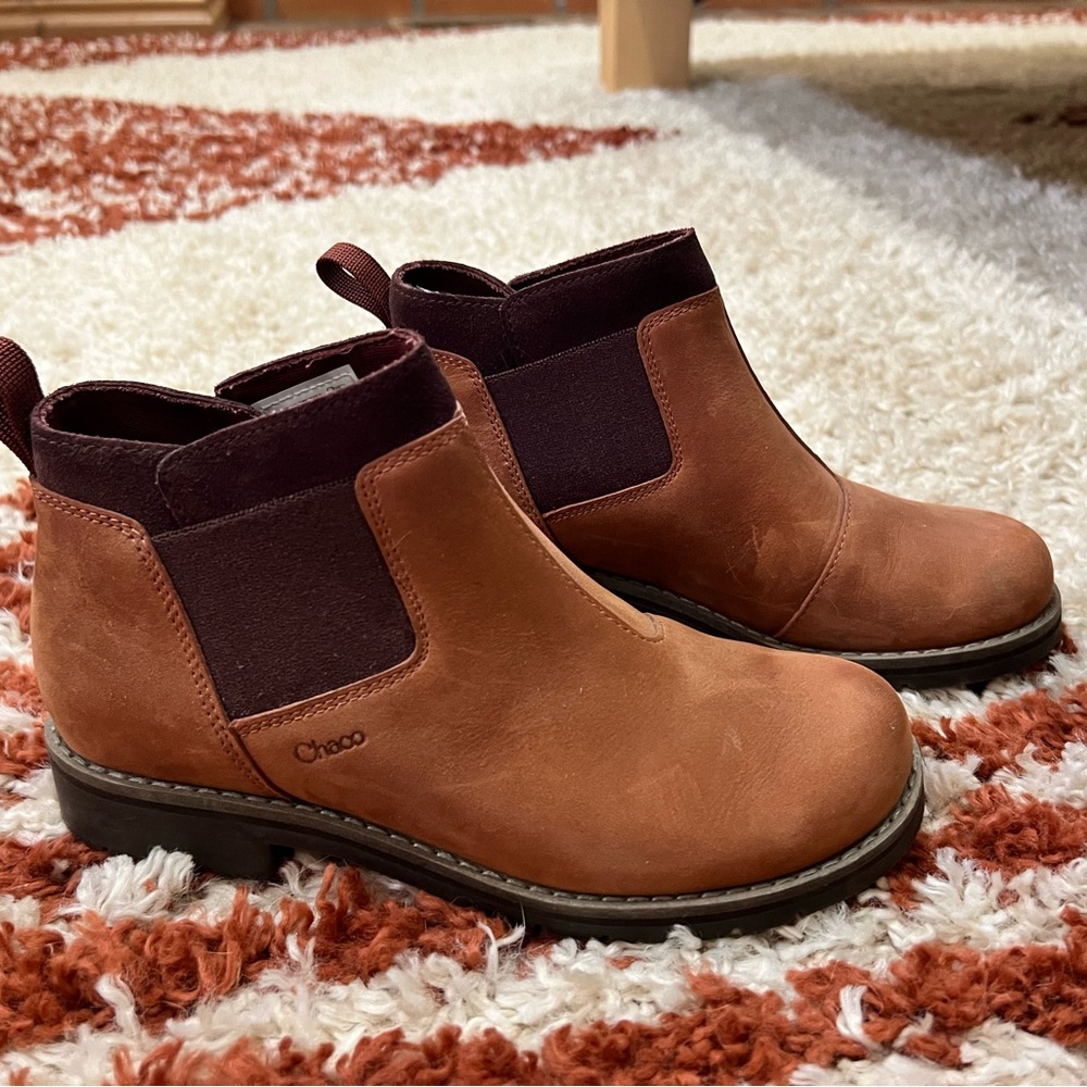 Chaco Cataluna Explorer Chelsea boot